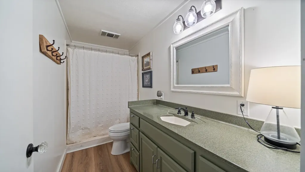 1053 Vz County Road 4206 Athens TX 75752