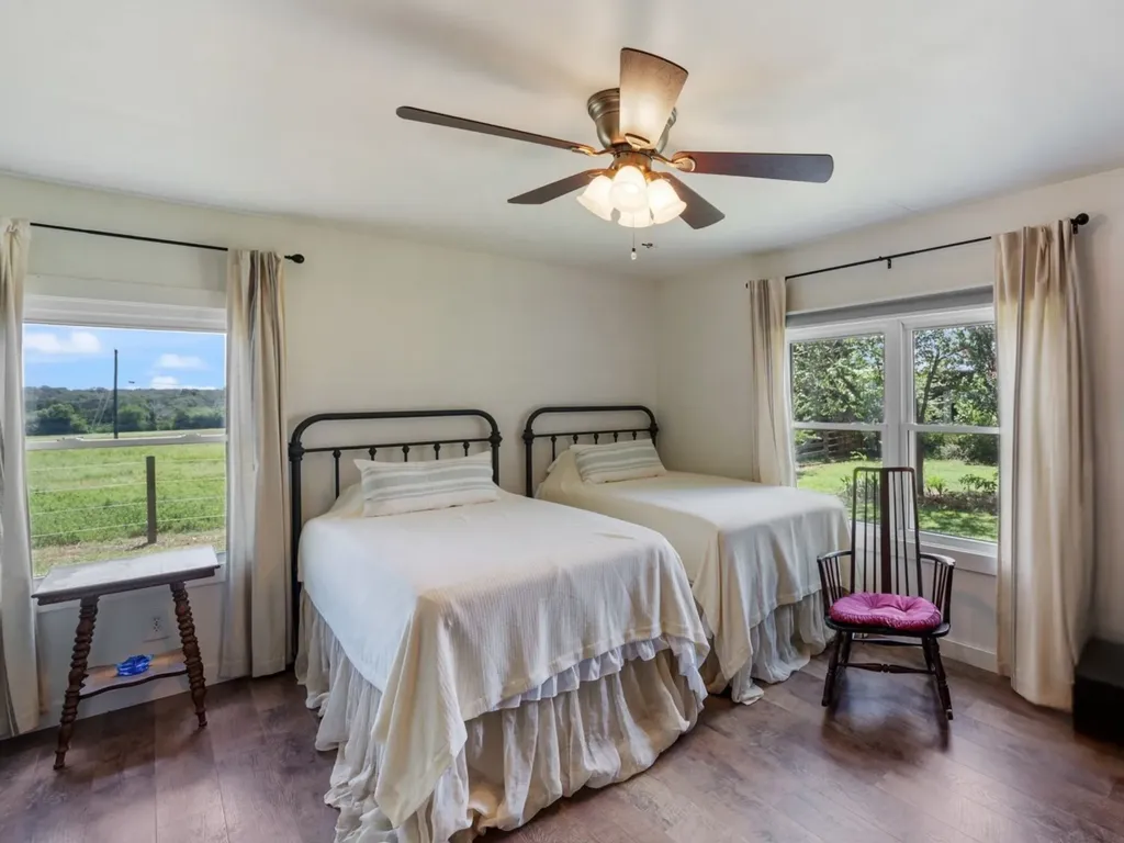 1053 Vz County Road 4206 Athens TX 75752