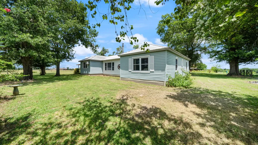 1053 Vz County Road 4206 Athens TX 75752