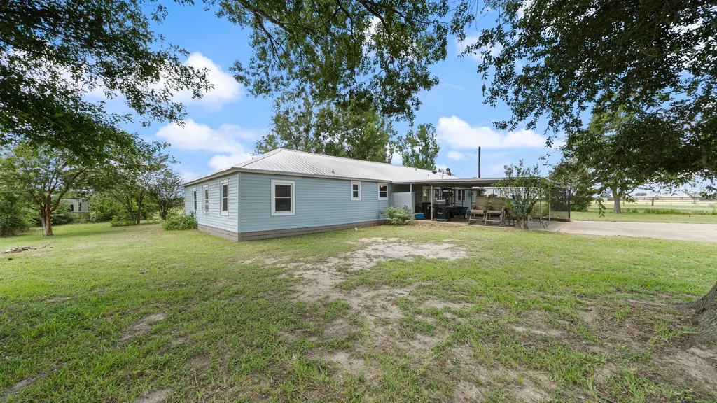 1053 Vz County Road 4206 Athens TX 75752