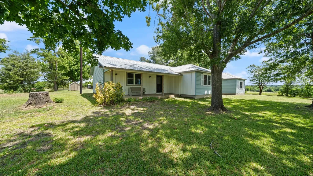 1053 Vz County Road 4206 Athens TX 75752