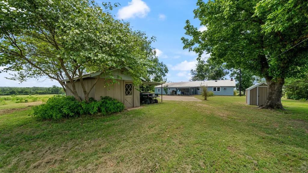 1053 Vz County Road 4206 Athens TX 75752