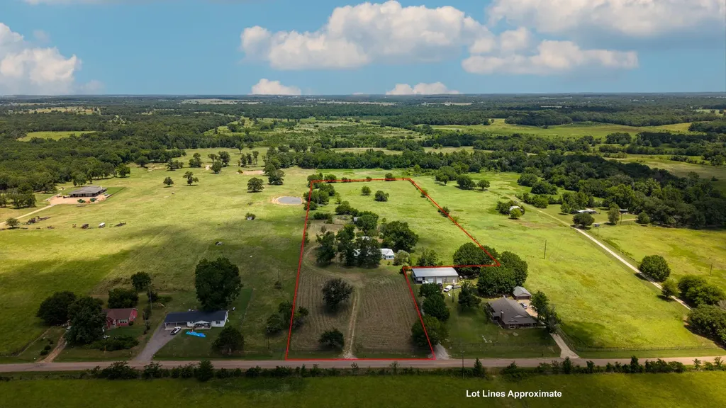 1053 Vz County Road 4206 Athens TX 75752