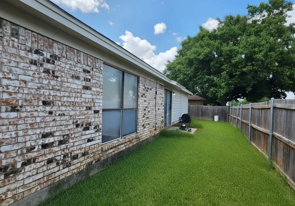 6800 S Creek Drive Fort Worth TX 76133
