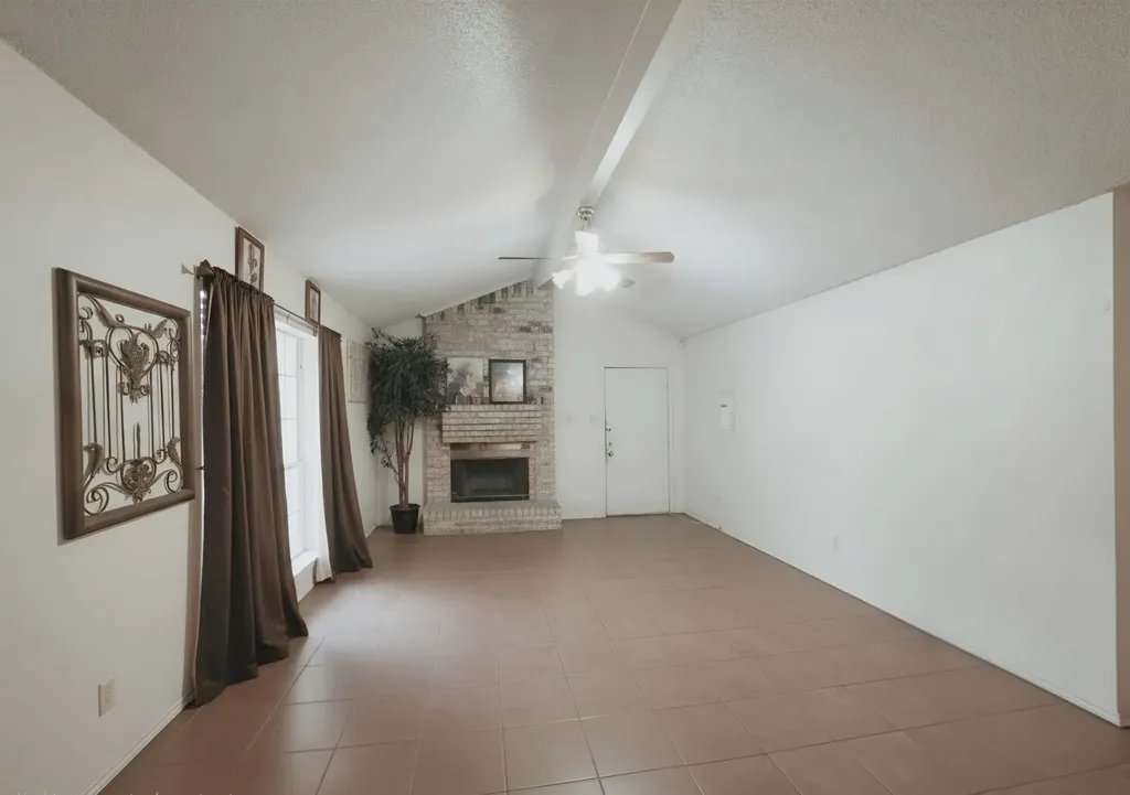6800 S Creek Drive Fort Worth TX 76133