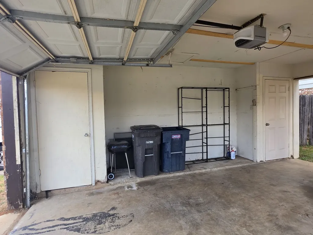 6816 S Creek Drive Fort Worth TX 76133