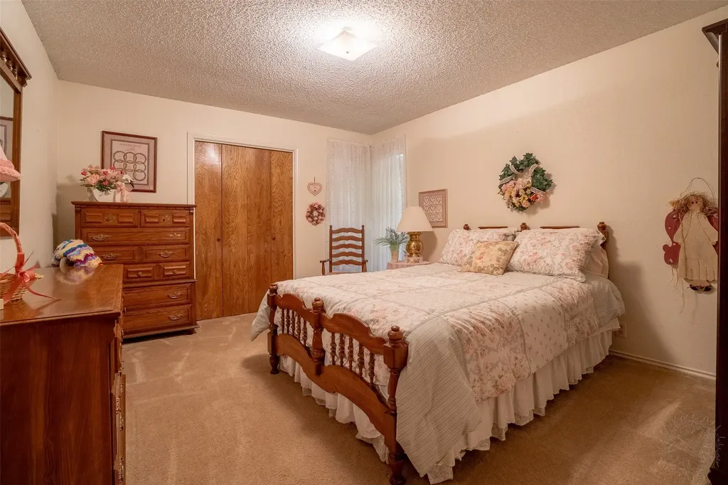 1501 Westhill Terrace Cleburne TX 76033
