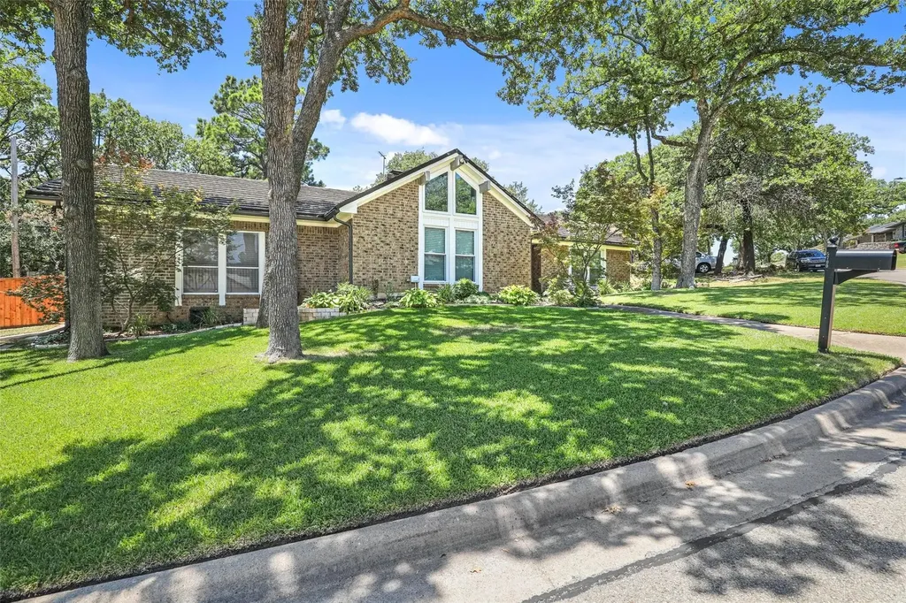 5700 Stage Line Drive Arlington TX 76017