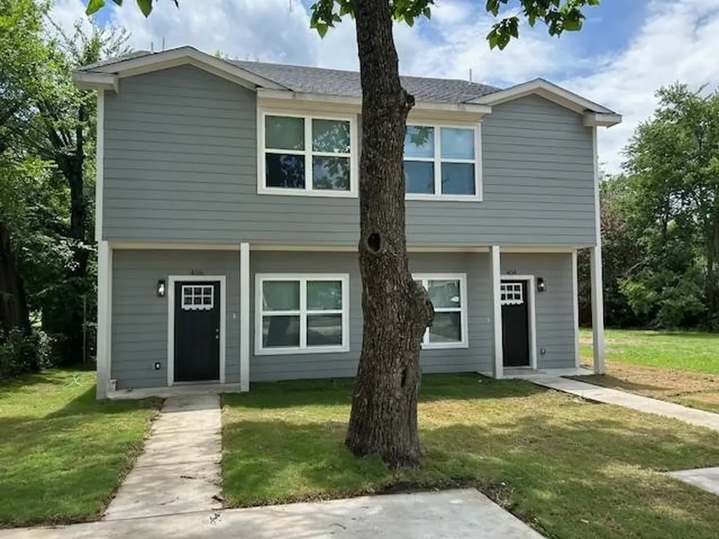 406 E Bonham Street Tom Bean TX 75491