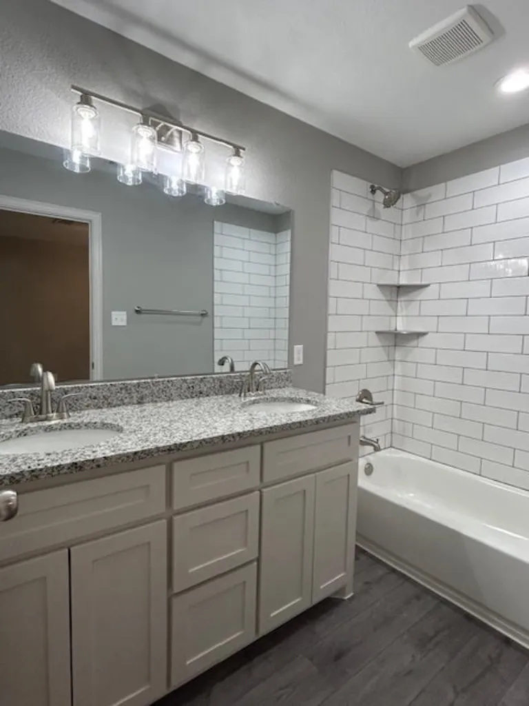 406 E Bonham Street Tom Bean TX 75491