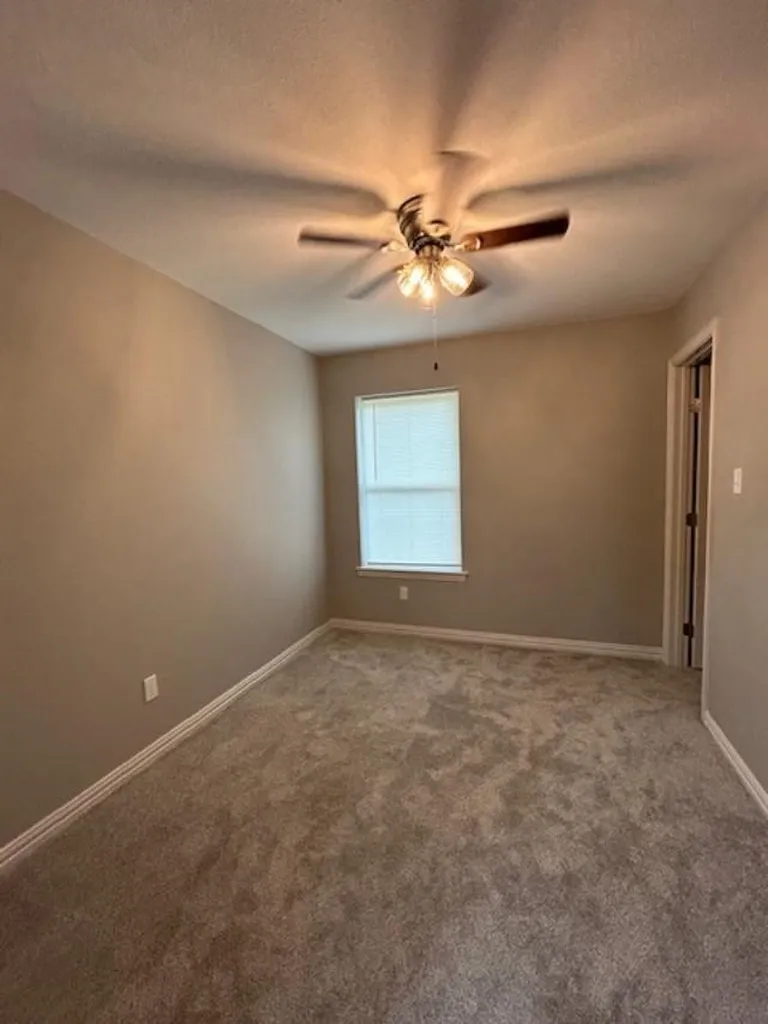 406 E Bonham Street Tom Bean TX 75491