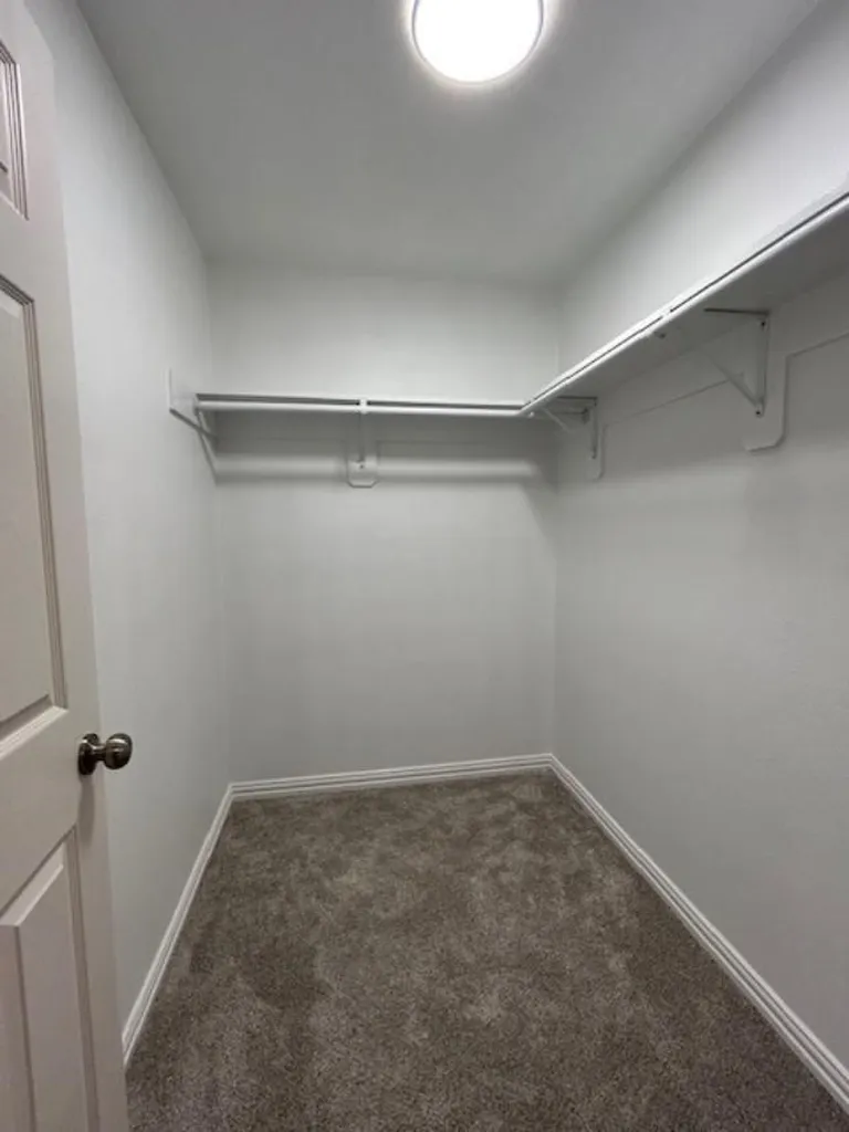 406 E Bonham Street Tom Bean TX 75491