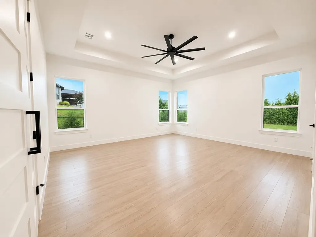 209 Avery Lane Gunter TX 75058
