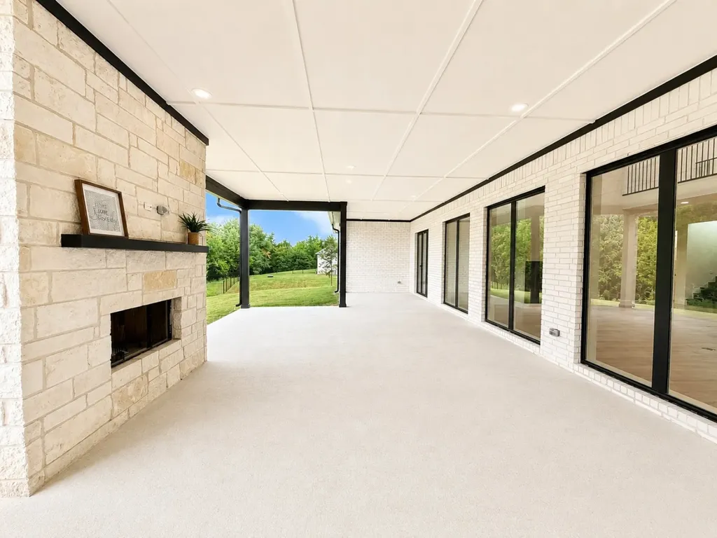 209 Avery Lane Gunter TX 75058