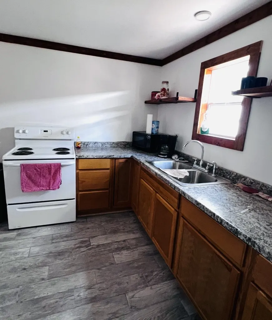 1025 N Shore Drive Cisco TX 76437