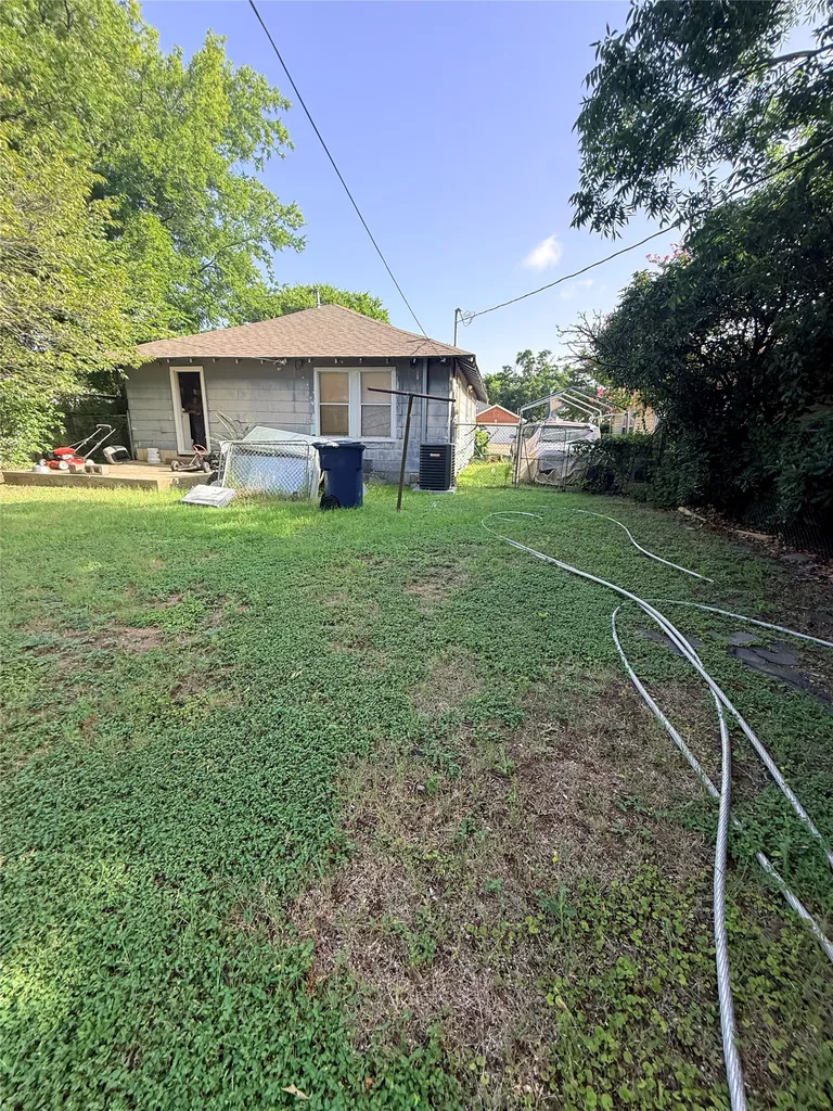 1310 Galloway Avenue Dallas TX 75216
