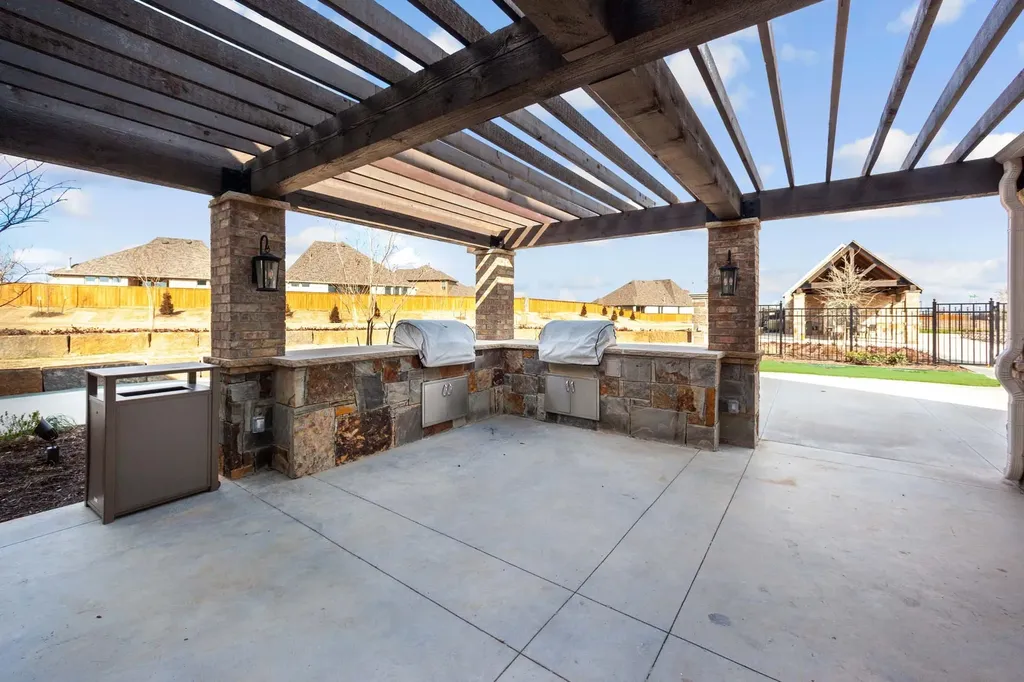 1621 Cornwall Avenue Fort Worth TX 76052