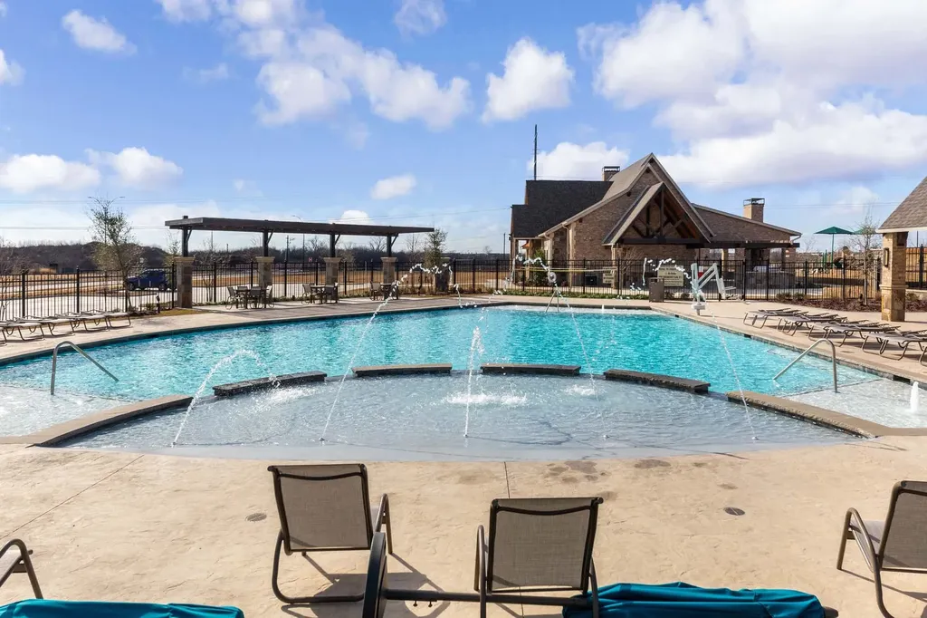 1621 Cornwall Avenue Fort Worth TX 76052