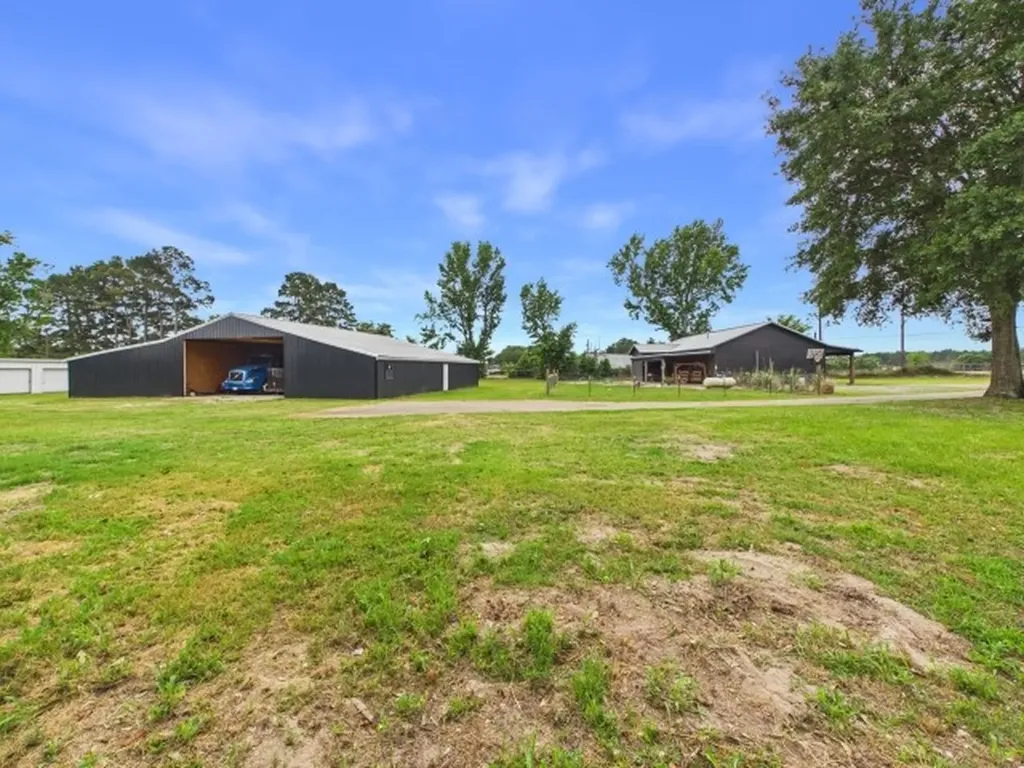 7491 State Highway 19 S Athens TX 75751