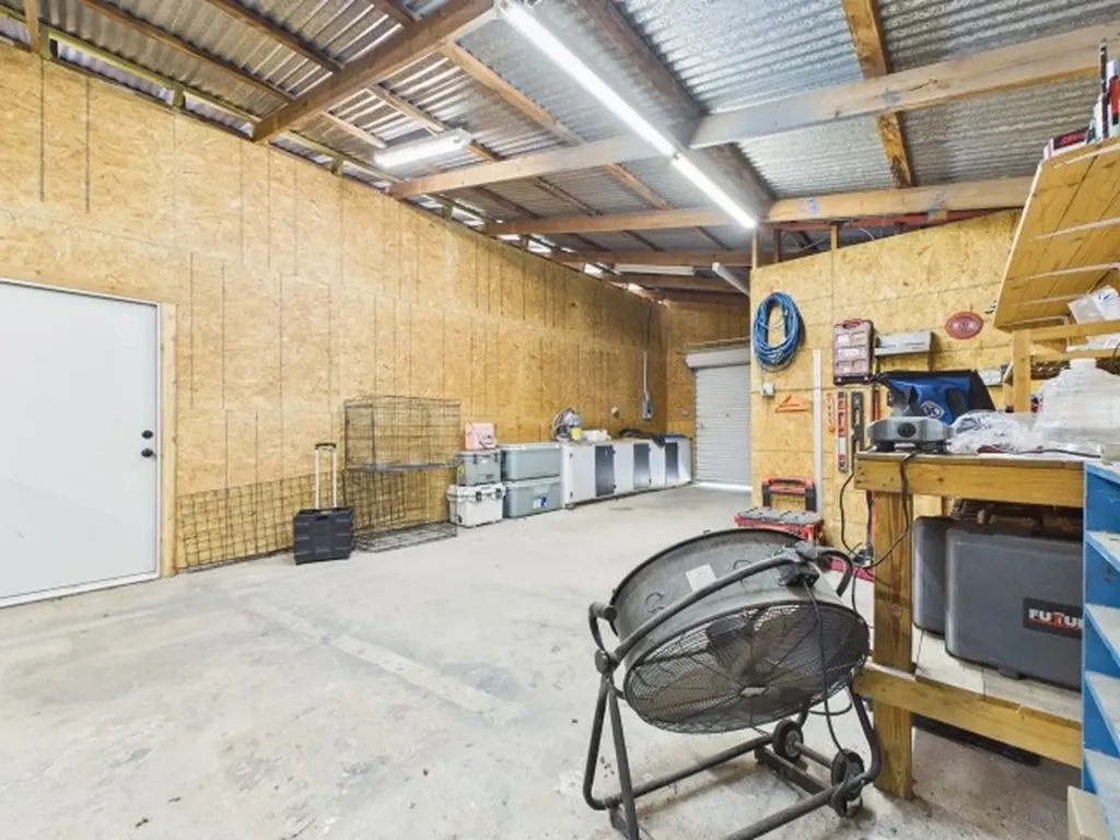 7491 State Highway 19 S Athens TX 75751