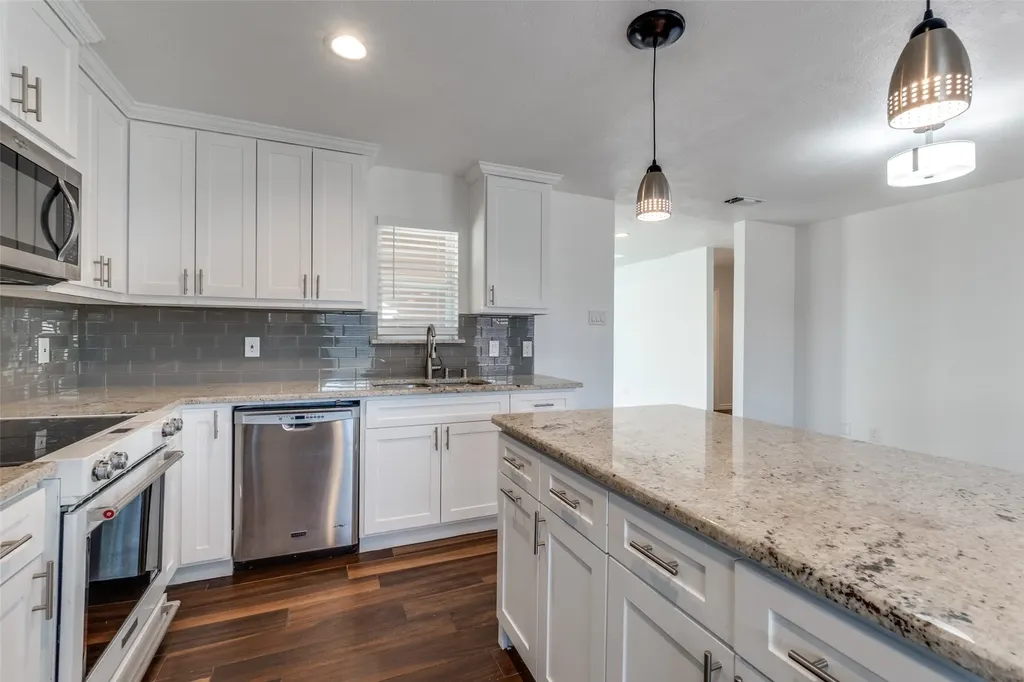 6509 E Lovers Lane Dallas TX 75214