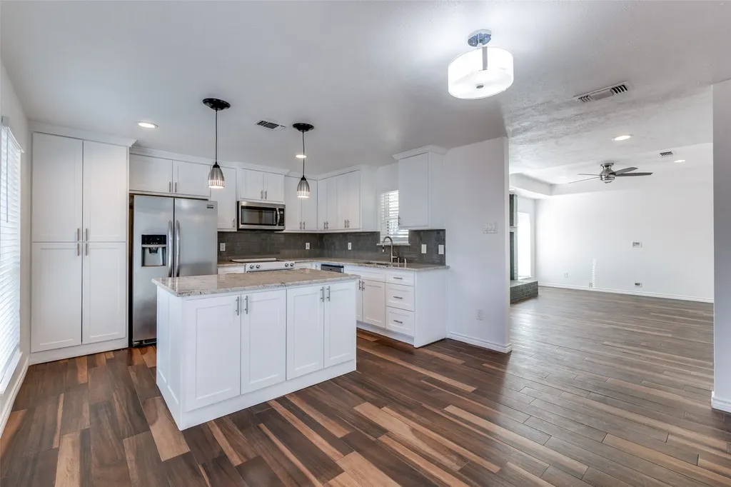 6509 E Lovers Lane Dallas TX 75214