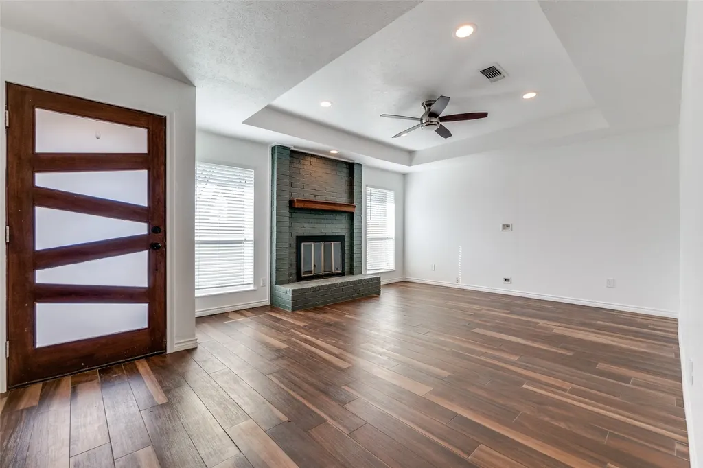 6509 E Lovers Lane Dallas TX 75214