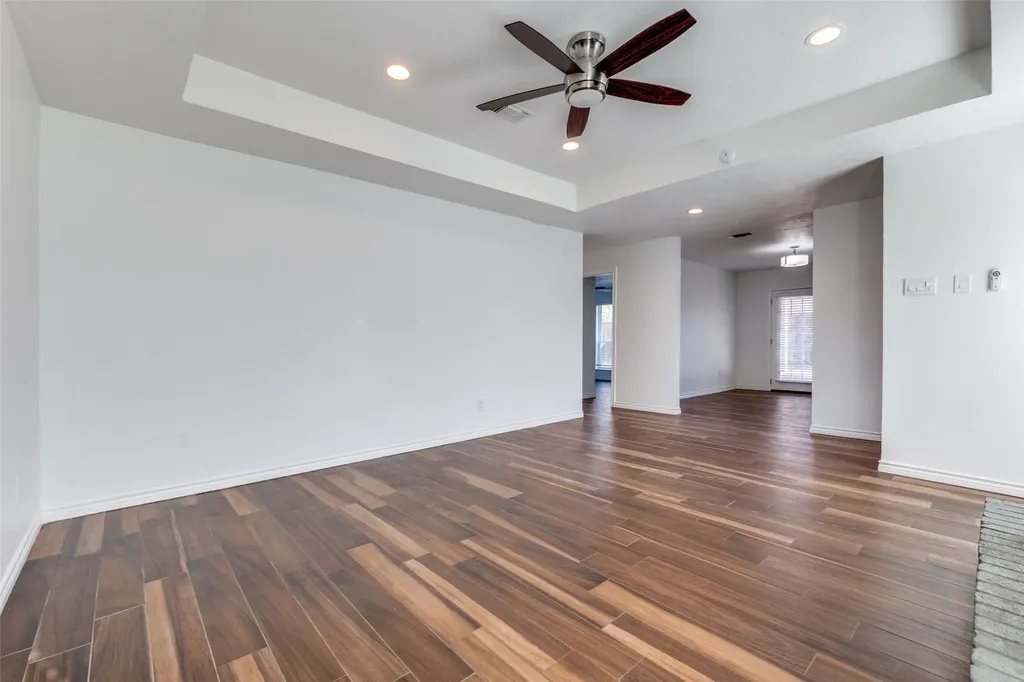 6509 E Lovers Lane Dallas TX 75214