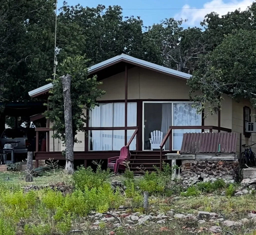 1025 N Shore Drive Cisco TX 76437