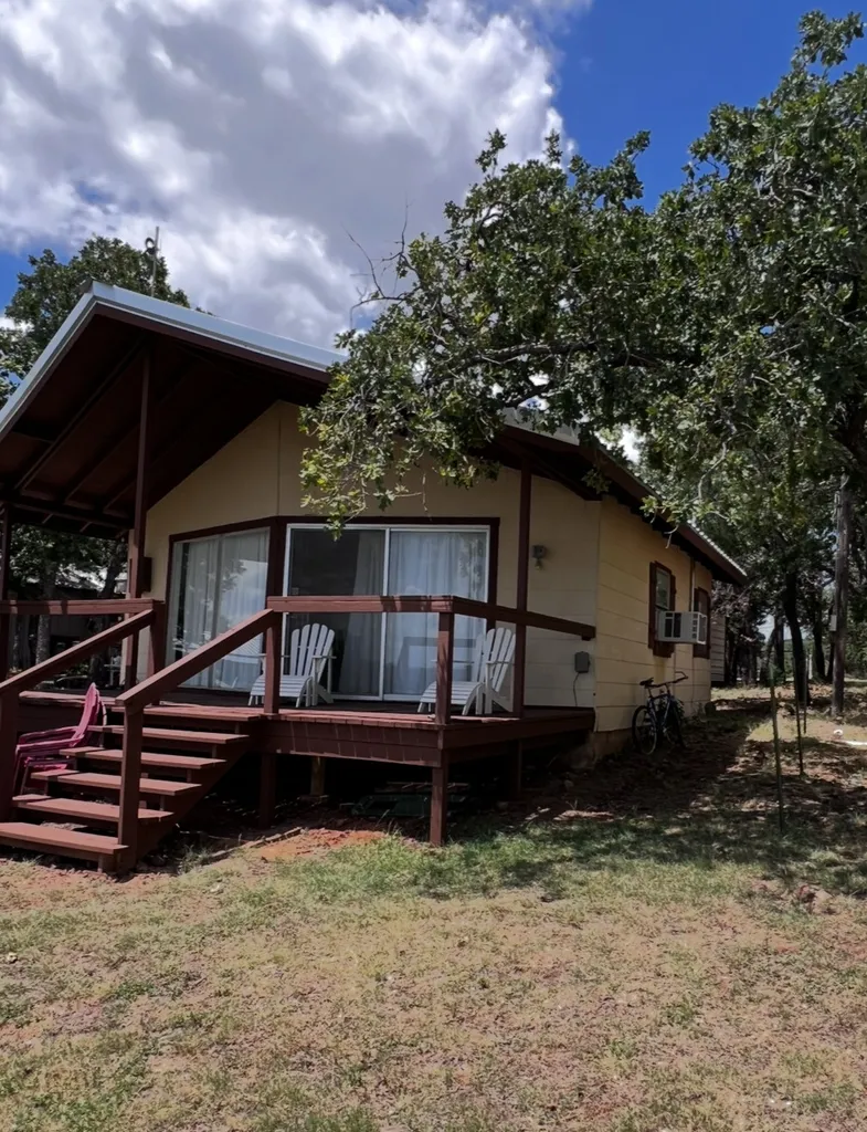 1025 N Shore Drive Cisco TX 76437