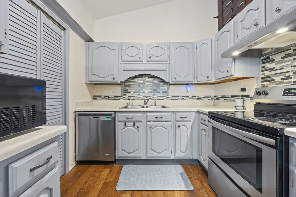 25 Brewster Court Allen TX 75002