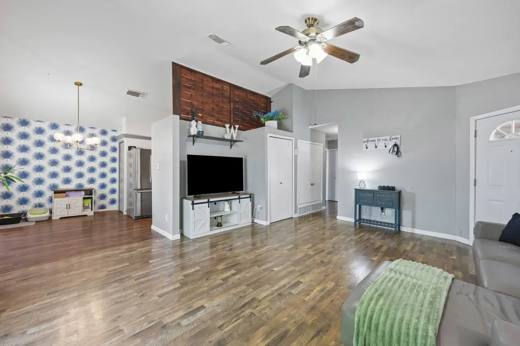 25 Brewster Court Allen TX 75002