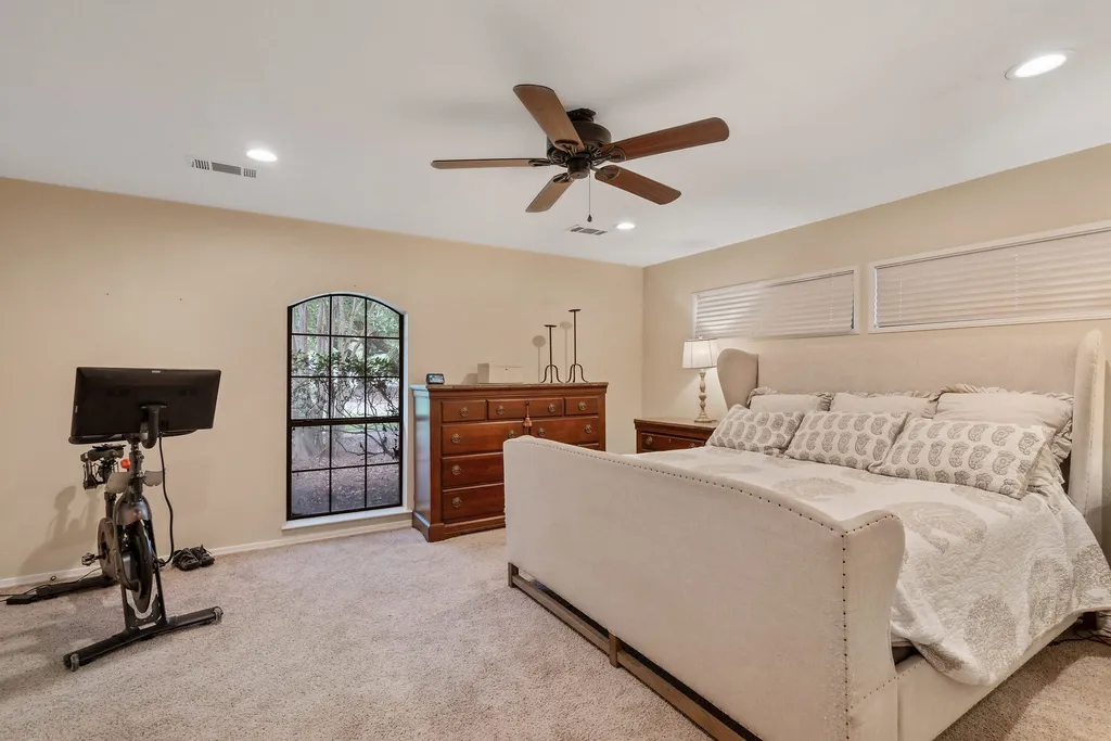 2413 Taylor Street Southlake TX 76092