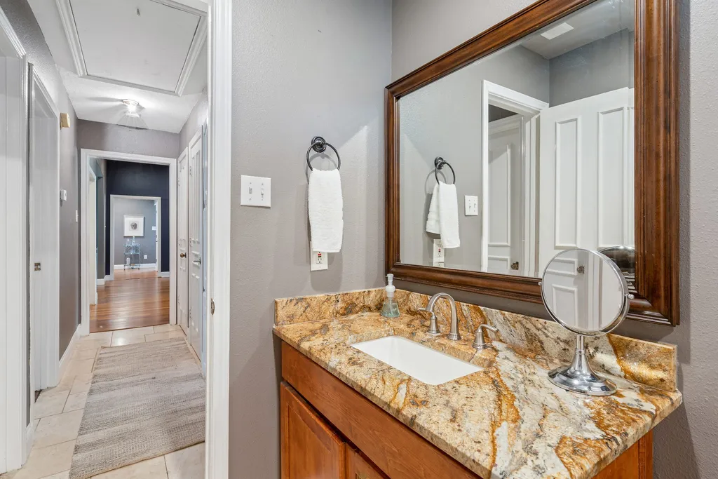 2413 Taylor Street Southlake TX 76092