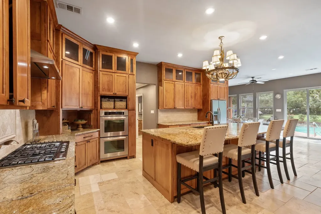 2413 Taylor Street Southlake TX 76092