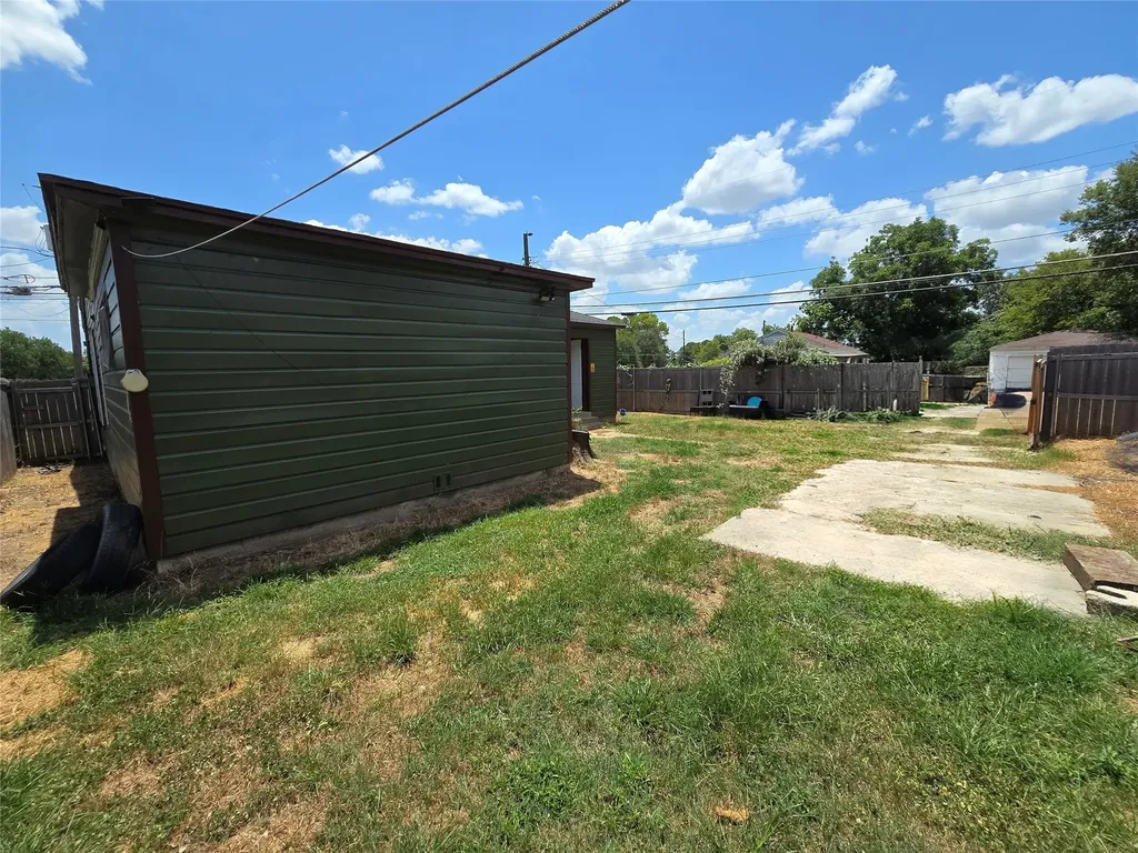 3103 Elsie Faye Heggins Street Dallas TX 75215
