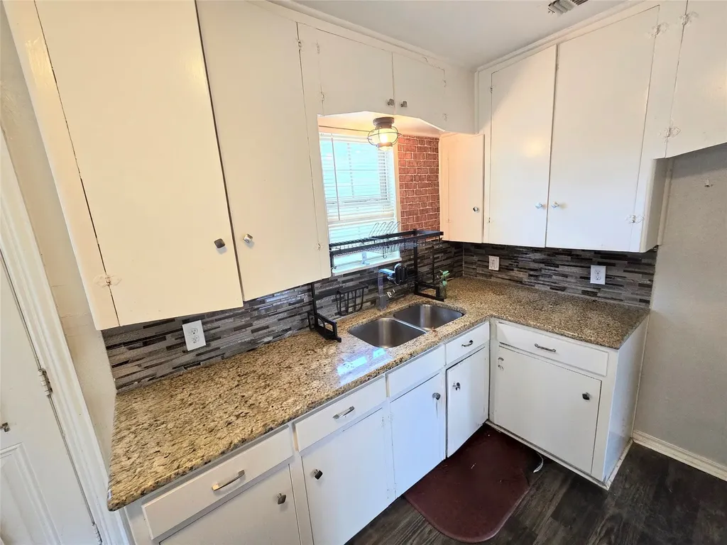 3103 Elsie Faye Heggins Street Dallas TX 75215
