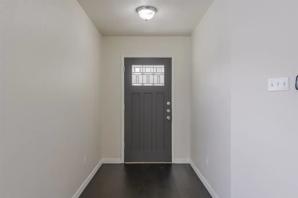 909 Anvil Creek Drive Arlington TX 76001