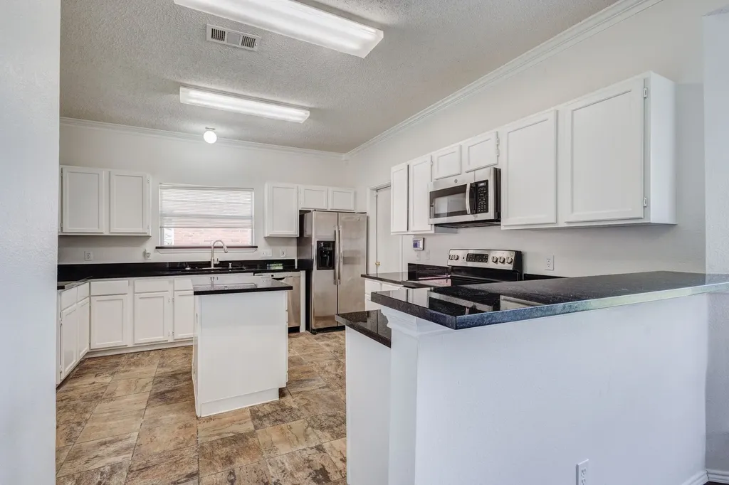 811 Valleycreek Road Mesquite TX 75181