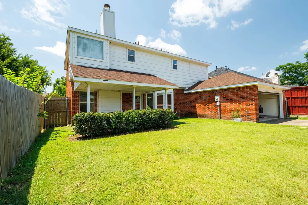 811 Valleycreek Road Mesquite TX 75181