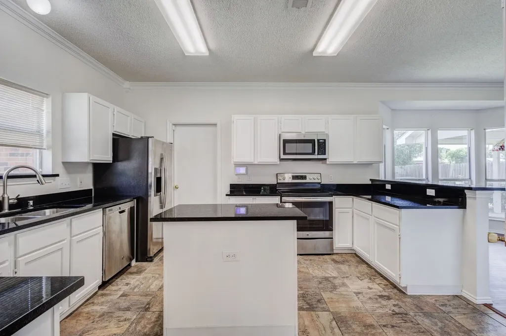 811 Valleycreek Road Mesquite TX 75181