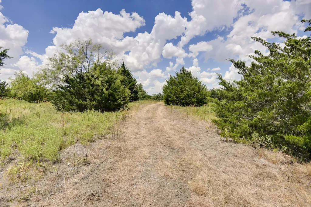 581 Dunkerley Road Ennis TX 75119