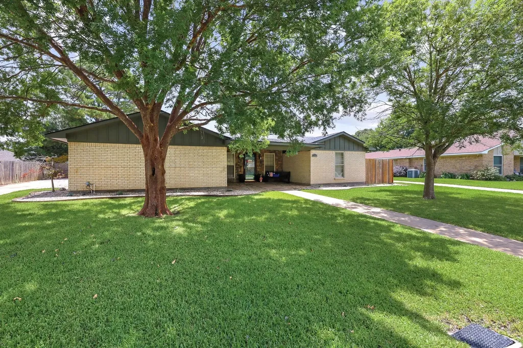 3119 Mimosa Drive Sherman TX 75092