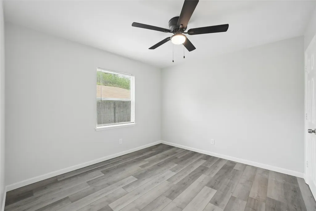 2221 Pennington Drive Arlington TX 76014