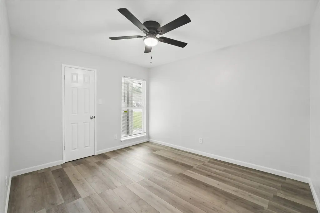 2221 Pennington Drive Arlington TX 76014