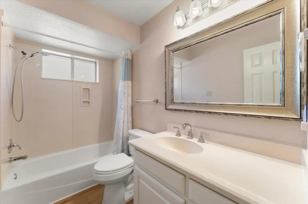 116 Meadowood Road Enchanted Oaks TX 75156