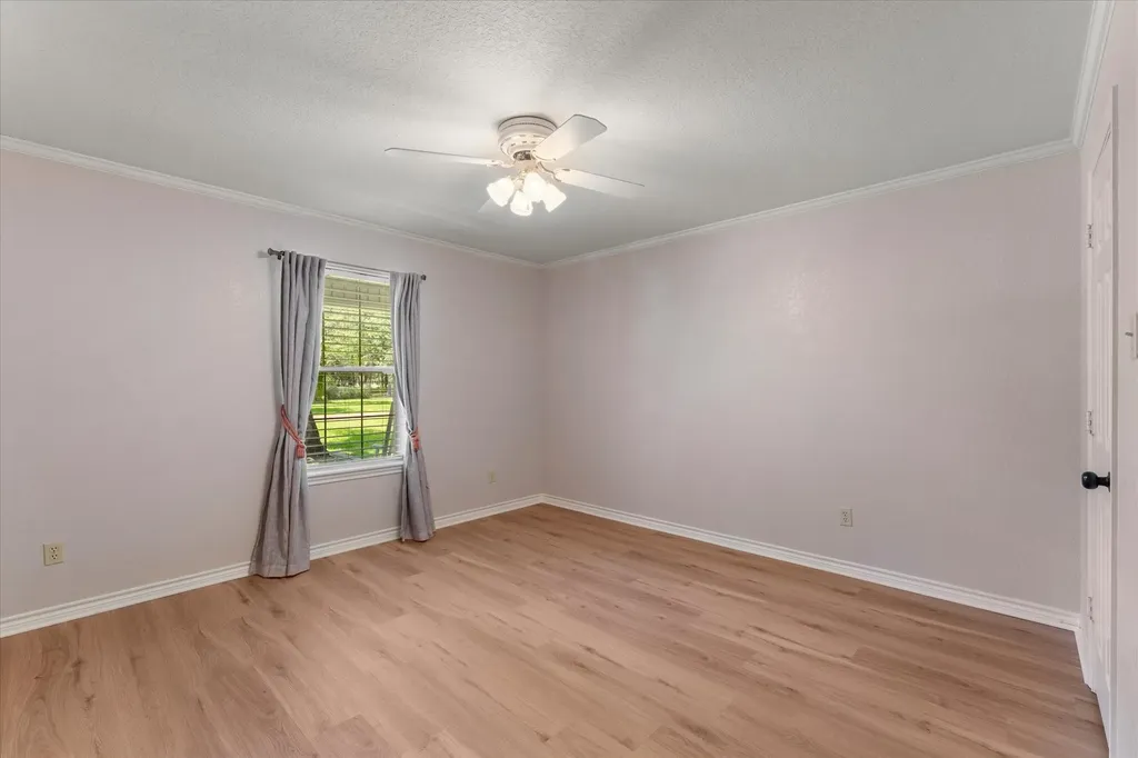116 Meadowood Road Enchanted Oaks TX 75156