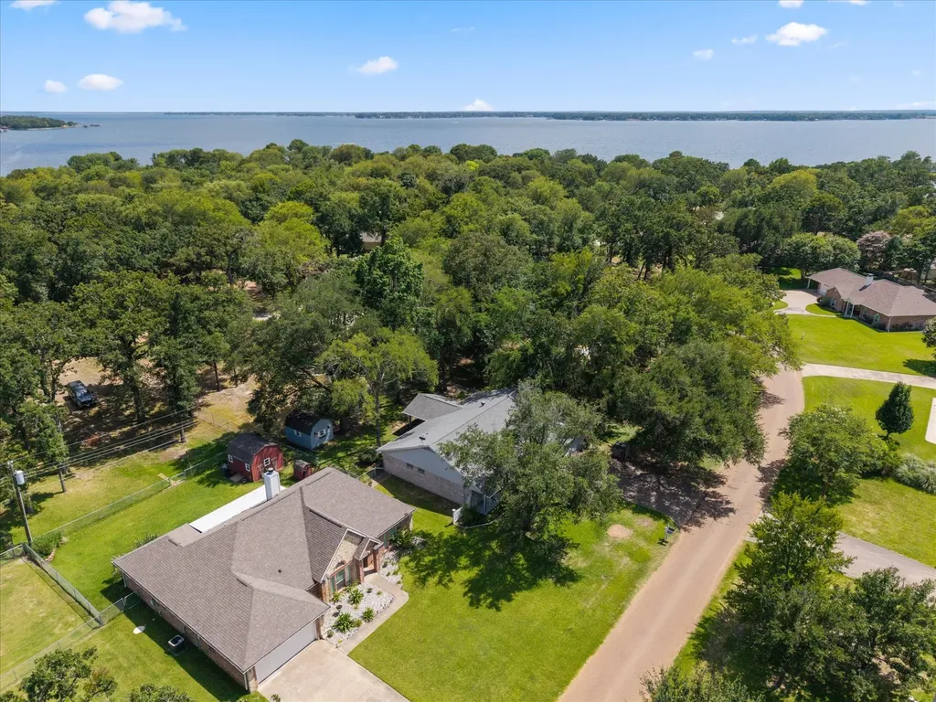 116 Meadowood Road Enchanted Oaks TX 75156