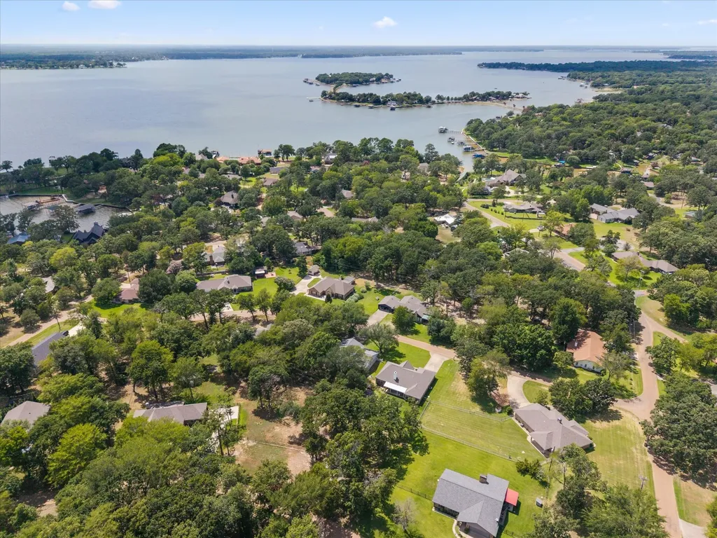 116 Meadowood Road Enchanted Oaks TX 75156