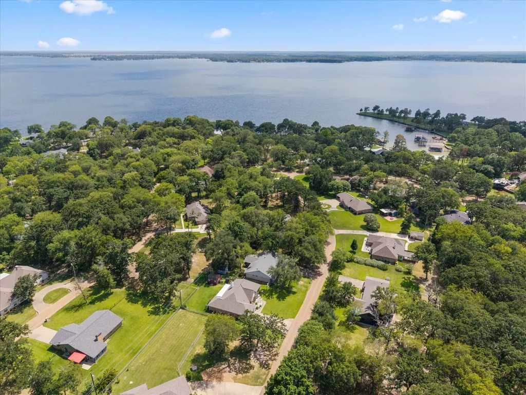 116 Meadowood Road Enchanted Oaks TX 75156